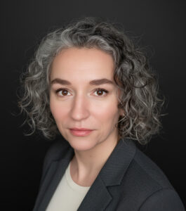 portrait van Joanna Ortynska. Schrijver van KenAdonai nu.